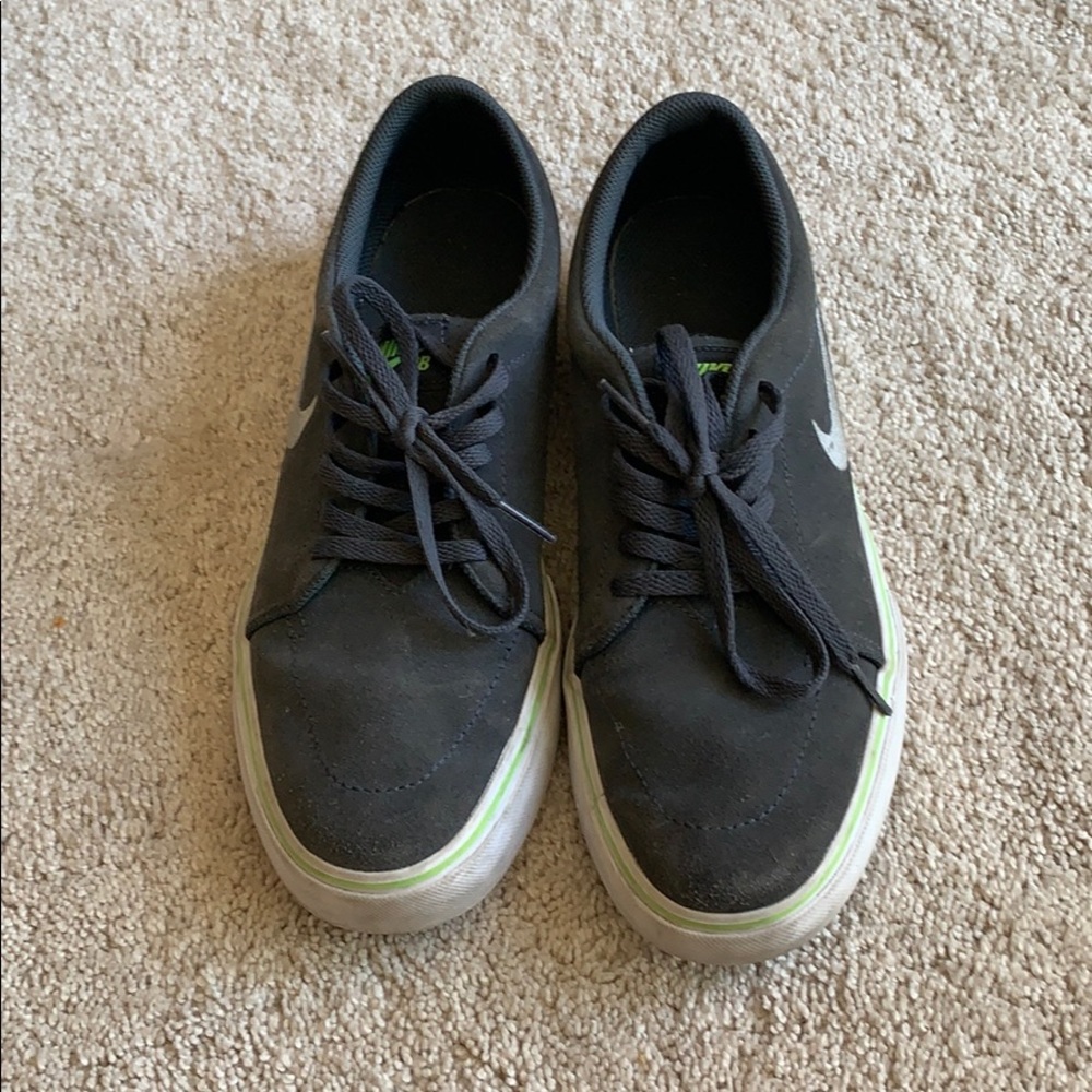 Nike SB Size 7 Youth